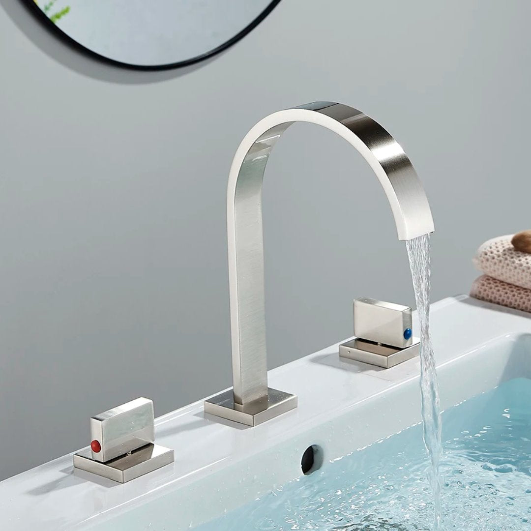 AquaLux Duet - Torneira de Design Contemporâneo para Bacia Banheiro013 Vitrine das Torneiras Aço Escovado