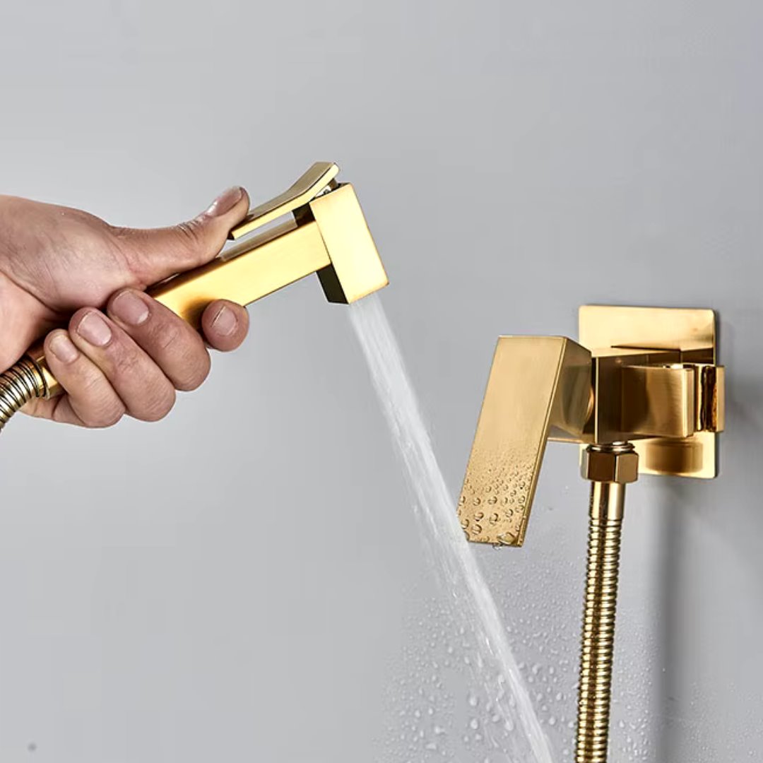 Ducha Higiênica AquaFresh Dourado Escovado - Spray - Alta Pressão - Monocomando - Parede Acessórios Banheiro079 Vitrine das Torneiras