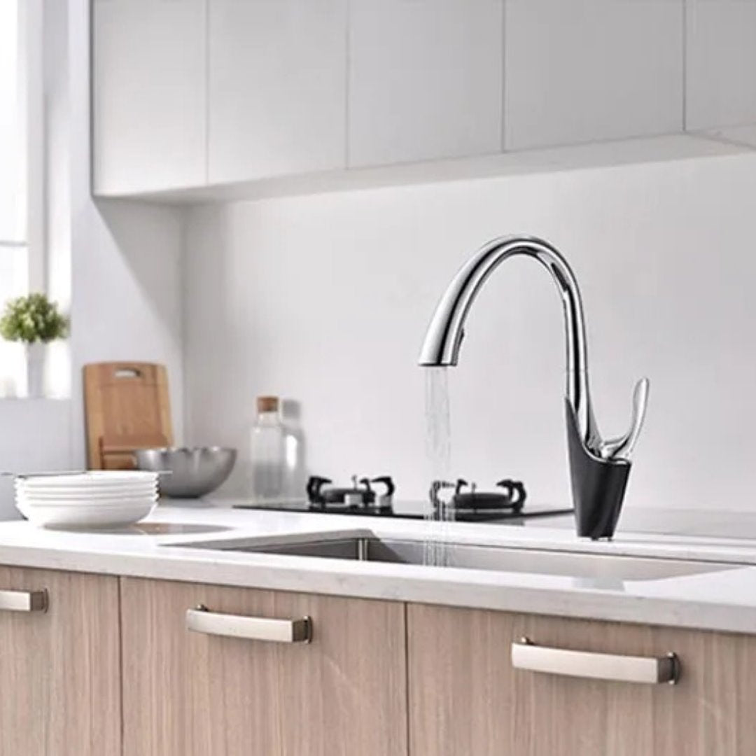 Torneira de Cozinha Monocomando com Jato Retrátil Preto com Cromado Cozinha e Área Gourmet052 Vitrine das Torneiras