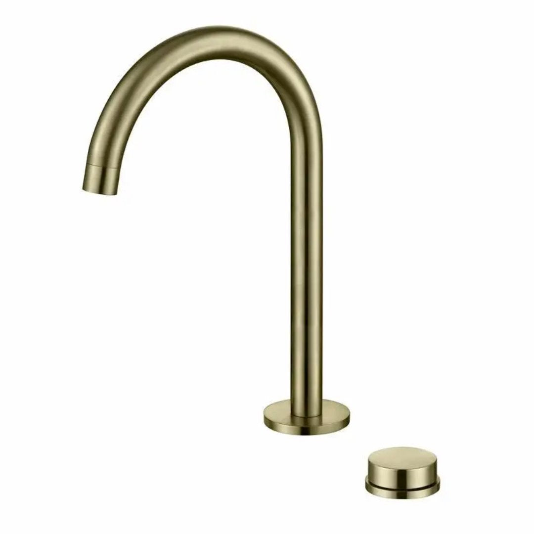 Torneira de Lavabo com Misturador Quente e Frio Montada em Deck Banheiros e Lavabos179 Vitrine das Torneiras Dourado