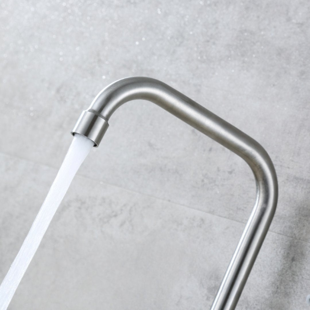 Torneira de Parede em Aço Inox - Água Fria com Spray 360° Cozinha e Área Gourmet083 Vitrine das Torneiras