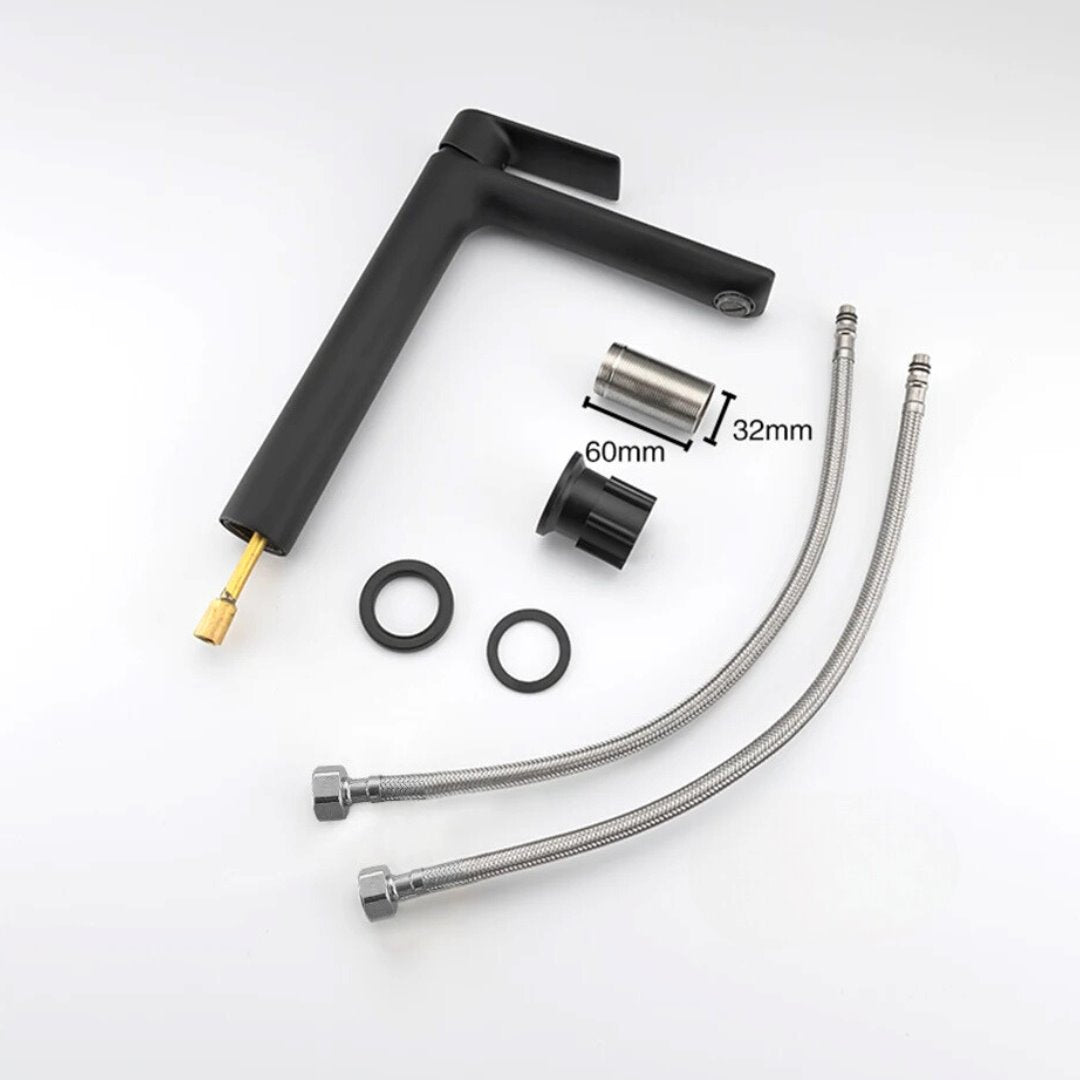 Torneira Misturador Monocomando de Bancada com Bica Alta para Banheiro - Preto Fosco Banheiros e Lavabos086 Vitrine das Torneiras