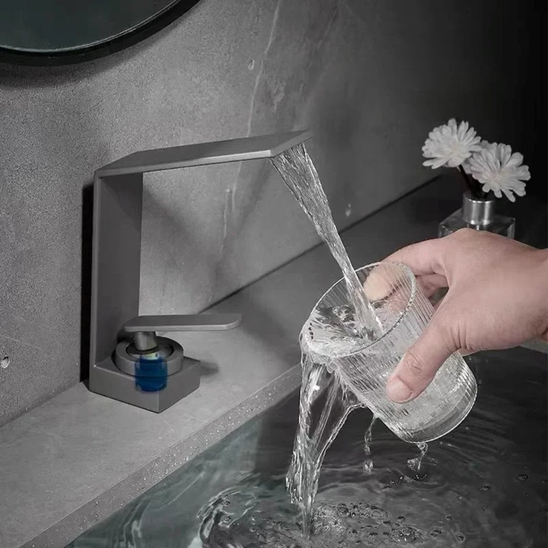 Torneira Monocomando de Banheiro Estilo Cascata Luxo Cozinha e Área Gourmet048 Vitrine das Torneiras