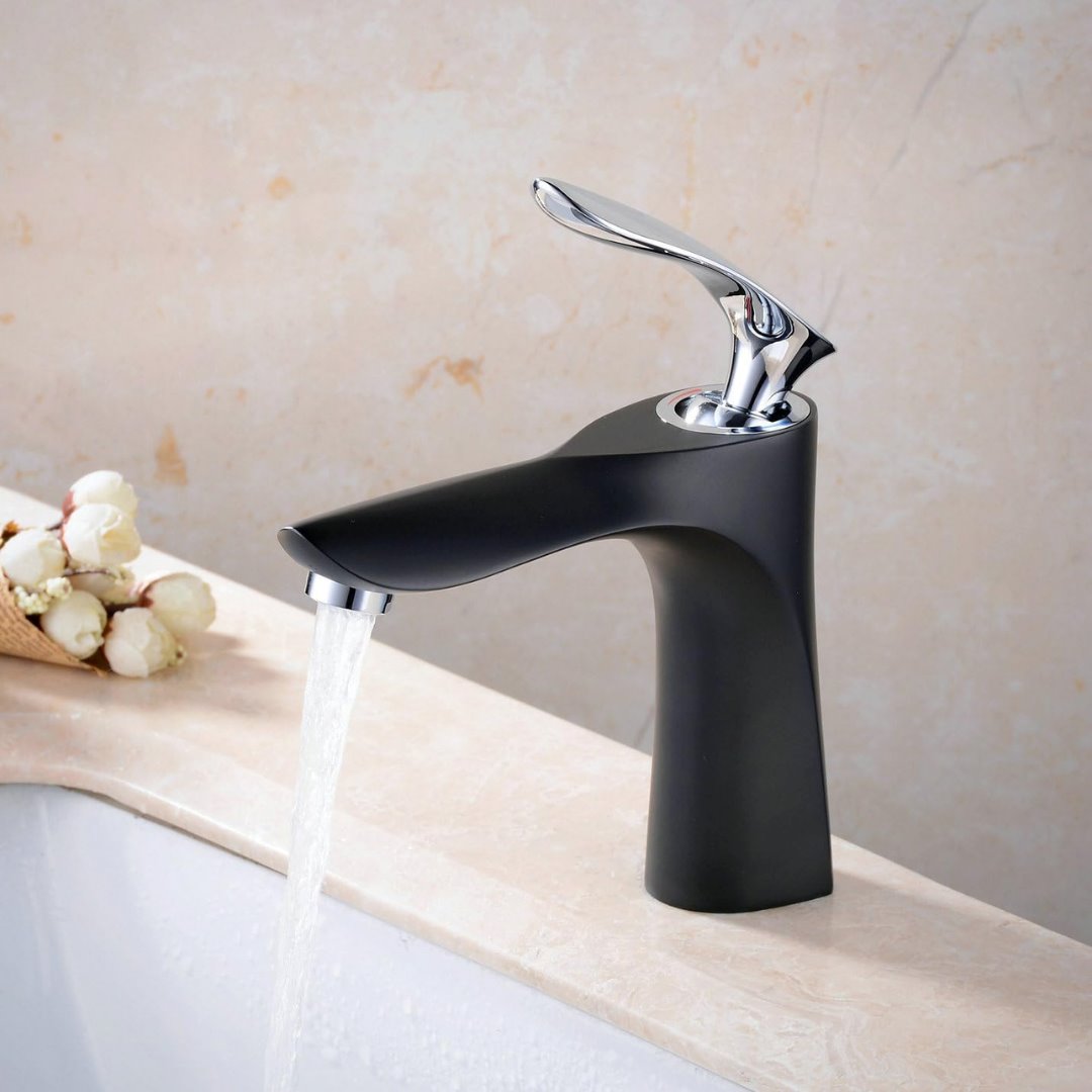Torneira Monocomando Luxo Para Banheiro com Cascata 220V Preto com Cromado Banheiros e Lavabos096 Vitrine das Torneiras