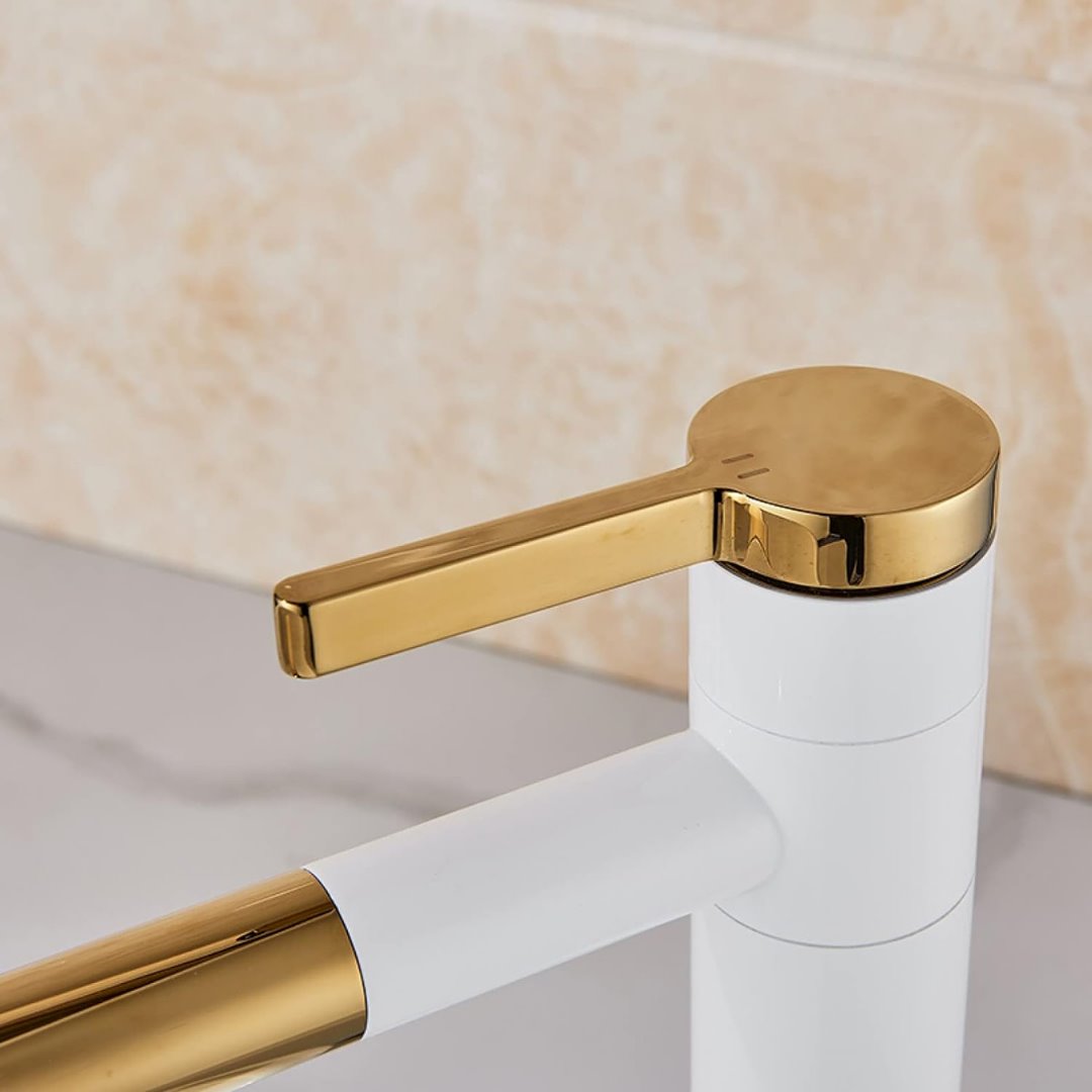 Torneira Para Banheiro com Bico Longo Monocomando Branco com Dourado Banheiros e Lavabos101 Vitrine das Torneiras