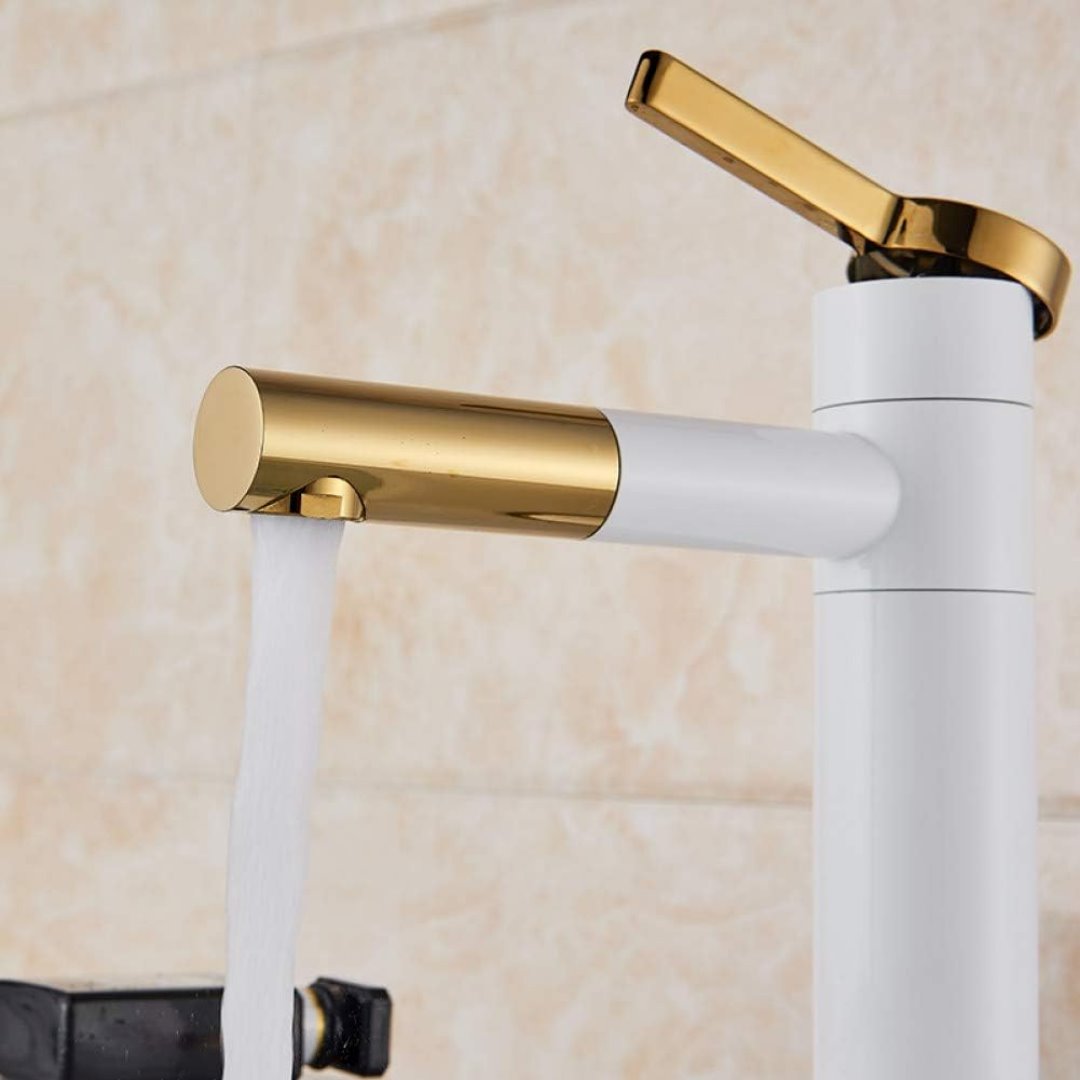 Torneira Para Banheiro com Bico Longo Monocomando Branco com Dourado Banheiros e Lavabos101 Vitrine das Torneiras