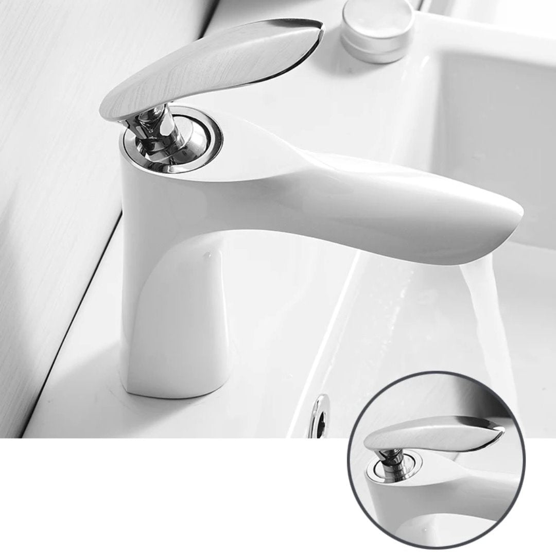 Torneira Monocomando Luxo Para Banheiro com Cascata 220V Branco com Cromado Banheiros e Lavabos093 Vitrine das Torneiras 