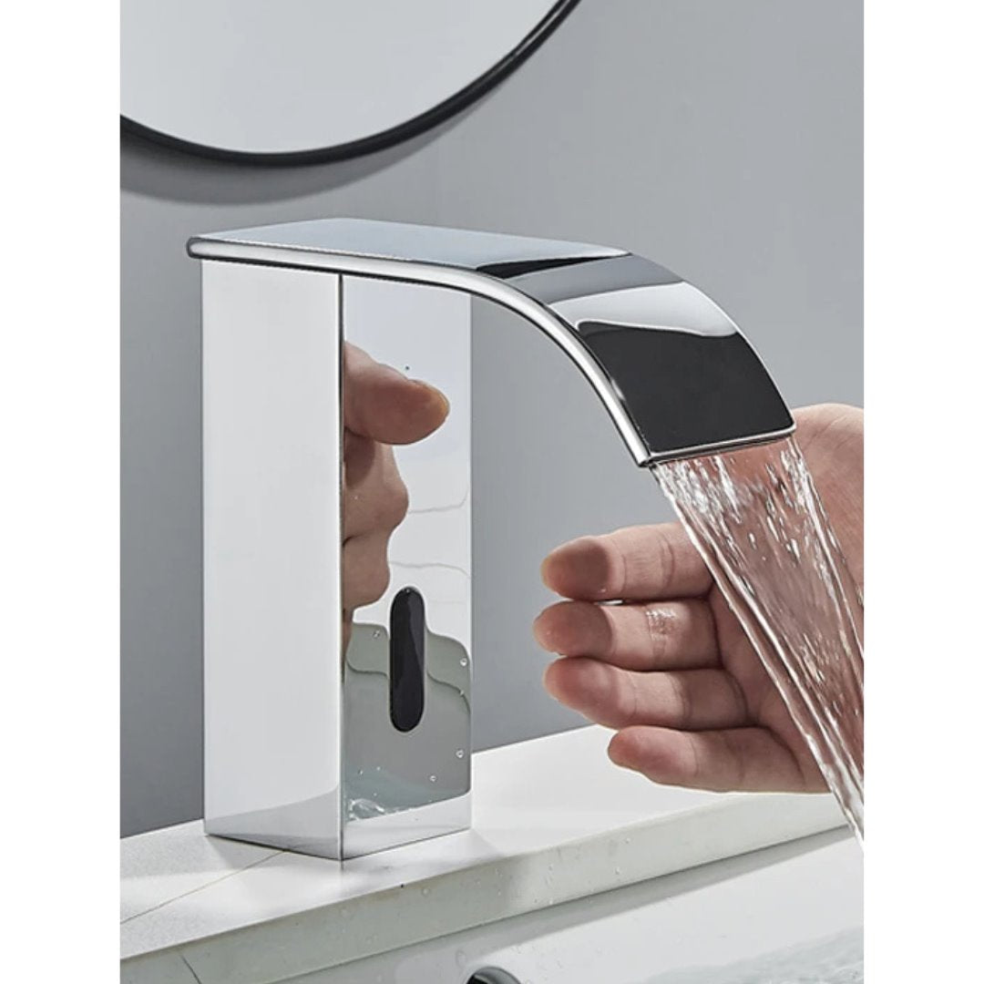 Torneira Sensorial Automática de Luxo para Banheiro - Misturador Água Quente e Fria Banheiro019 Vitrine das Torneiras Cromado Curvado 